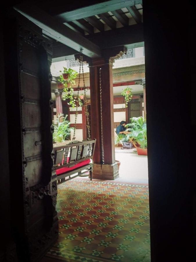 Bed and Breakfast Deewanji Ni Haveli Ahmedabad Exterior foto