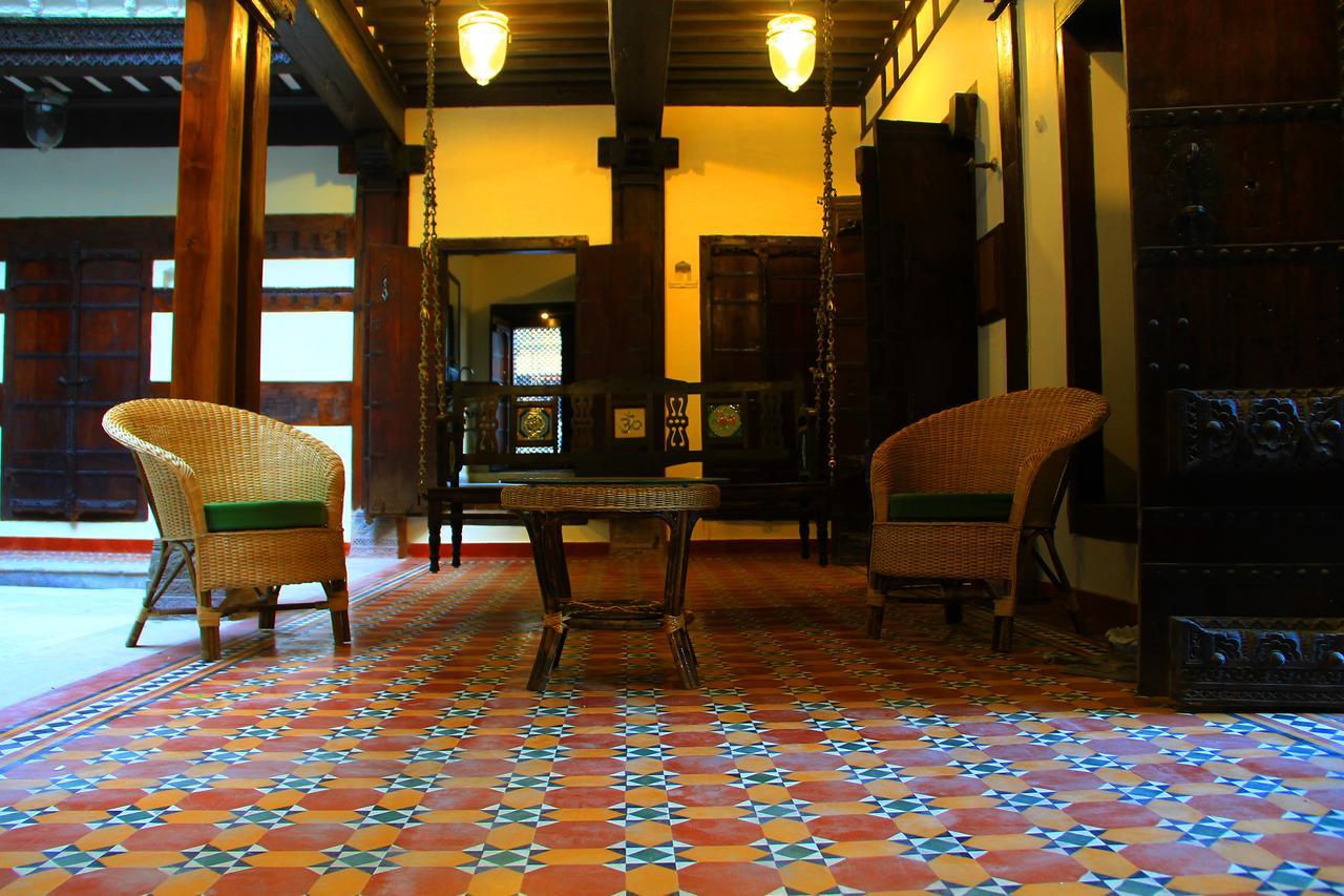 Bed and Breakfast Deewanji Ni Haveli Ahmedabad Exterior foto